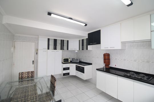 Cozinha de casa à venda com 2 quartos, 118m² em Vila Santista, São Paulo