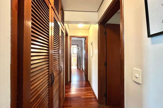 Corredor de apartamento à venda com 4 quartos, 156m² em Vila Clementino, São Paulo