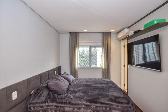 Suíte de apartamento à venda com 2 quartos, 104m² em Vila Andrade, São Paulo