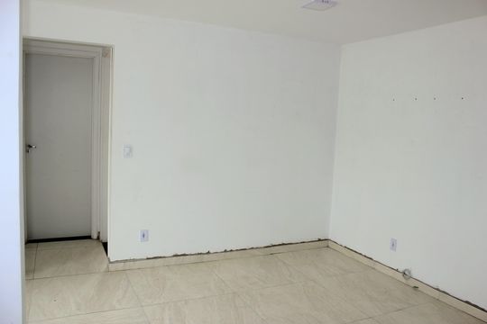 Sala de apartamento para alugar com 2 quartos, 47m² em Jardim do Triunfo, Guarulhos