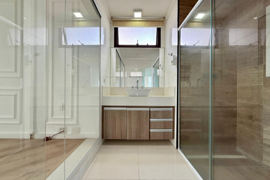 Banheiro Suíte 1 de apartamento para alugar com 3 quartos, 183m² em Parque Colonial, São Paulo