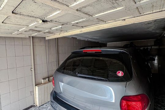 Garagem de casa à venda com 3 quartos, 156m² em Vila Bertioga, São Paulo