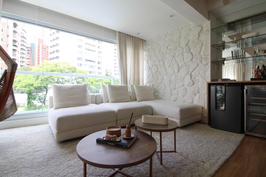 Sala de apartamento à venda com 2 quartos, 220m² em Real Parque, São Paulo