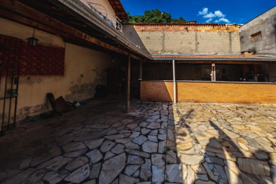 Casa à venda com 3 quartos, 360m² em Canaa, Belo Horizonte