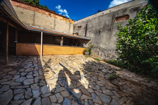 Casa à venda com 3 quartos, 360m² em Canaa, Belo Horizonte
