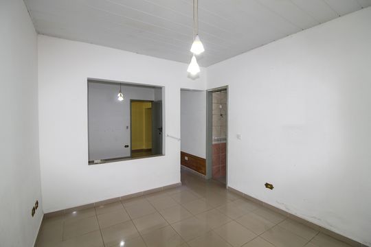 Quarto 1 de casa para alugar com 2 quartos, 280m² em Rio Pequeno, São Paulo