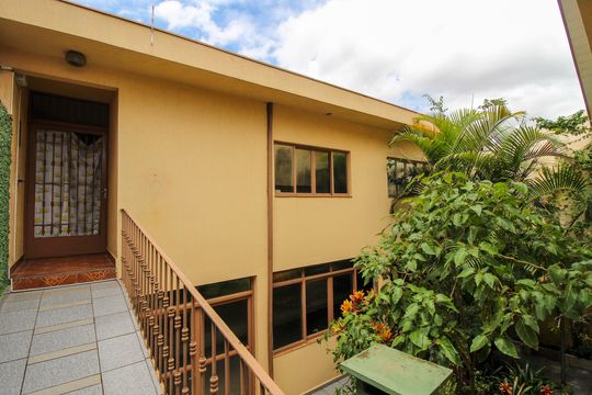 Quintal de casa para alugar com 2 quartos, 280m² em Rio Pequeno, São Paulo