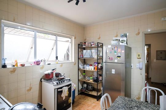 Cozinha de apartamento à venda com 2 quartos, 87m² em Vila Mussoline, São Bernardo do Campo