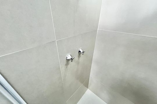 Banheiro de apartamento para alugar com 2 quartos, 35m² em Vila Hebe, São Paulo