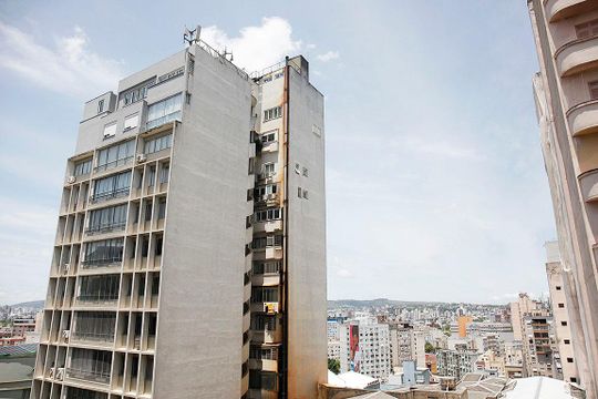 Studio - Sala / Quarto / Cozinha Vista de kitnet/studio à venda com 1 quarto, 19m² em Centro Histórico, Porto Alegre
