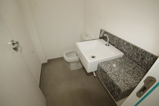 lavabo de apartamento à venda com 2 quartos, 146m² em Alto Barroca, Belo Horizonte