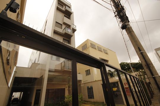 fachada de apartamento à venda com 2 quartos, 146m² em Alto Barroca, Belo Horizonte
