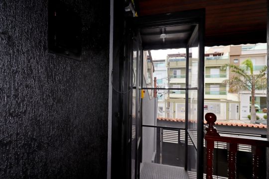 Elevador de casa à venda com 2 quartos, 195m² em Parque Oratório, Santo André