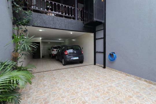 Garagem de casa à venda com 2 quartos, 195m² em Parque Oratório, Santo André