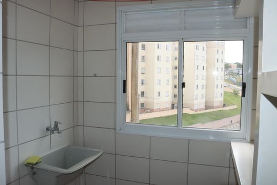 Área de Serviço de apartamento para alugar com 2 quartos, 49m² em Jardim Arco-iris, Cotia