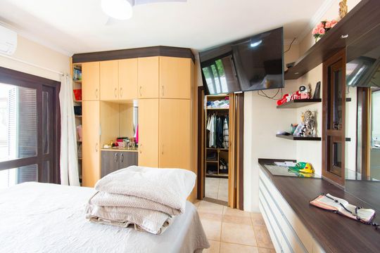 Casa à venda com 4 quartos, 200m² em Nossa Senhora das Gracas, Canoas