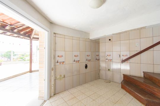 Casa à venda com 4 quartos, 200m² em Nossa Senhora das Gracas, Canoas