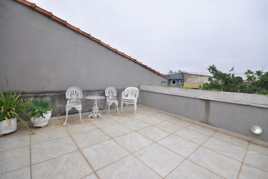 Quintal de casa à venda com 3 quartos, 420m² em Tremembé, São Paulo