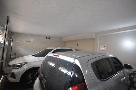 Garagem de casa à venda com 3 quartos, 420m² em Tremembé, São Paulo