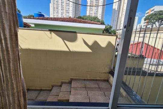 Área externa de casa para alugar com 5 quartos, 400m² em Jardim do Mar, São Bernardo do Campo