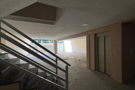 Garagem de apartamento para alugar com 3 quartos, 90m² em Vila Mazzei, Santo André