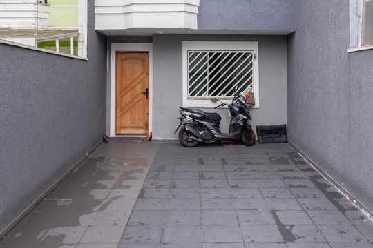Fachada de casa à venda com 3 quartos, 97m² em Cidade Patriarca, São Paulo