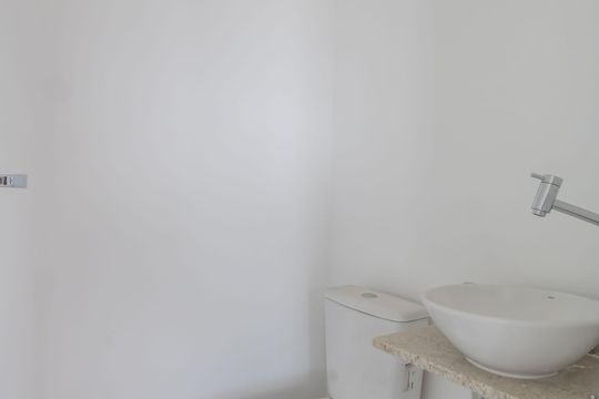 Lavabo de apartamento para alugar com 1 quarto, 38m² em Bela Vista, Osasco