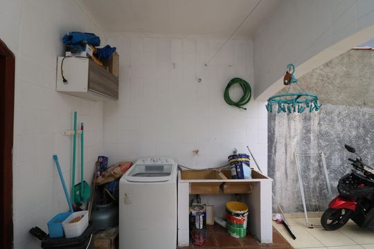 Área de Serviço de casa à venda com 3 quartos, 247m² em Vila Santa Clara, São Paulo