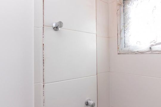 Banheiro de apartamento à venda com 1 quarto, 33m² em Santana, São Paulo