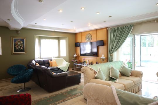 Casa à venda com 5 quartos, 720m² em Interlagos, São Paulo