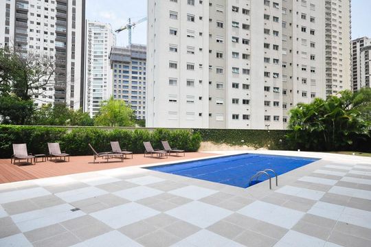 Piscina de apartamento para alugar com 3 quartos, 296m² em Jardim Fonte do Morumbi, São Paulo