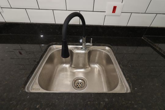 Cozinha - Pia de apartamento para alugar com 2 quartos, 54m² em Parque Sao Vicente, Santo André
