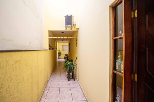 Área comum de casa para alugar com 4 quartos, 226m² em Taboão, Diadema