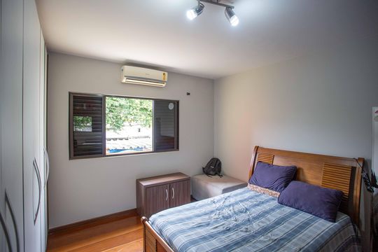 Quarto 4 de casa para alugar com 4 quartos, 226m² em Taboão, Diadema