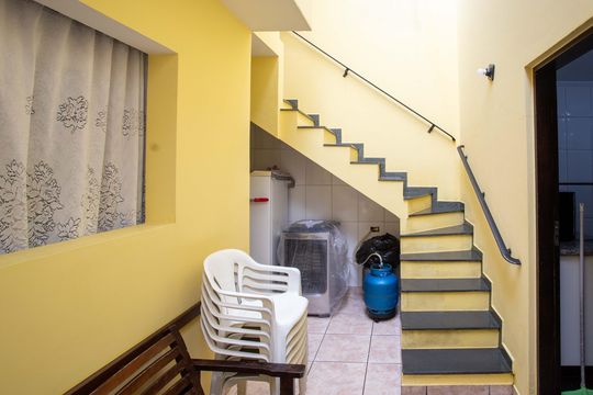 Área comum de casa para alugar com 4 quartos, 226m² em Taboão, Diadema