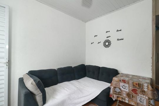 Sala de apartamento para alugar com 2 quartos, 50m² em Rubem Berta, Porto Alegre