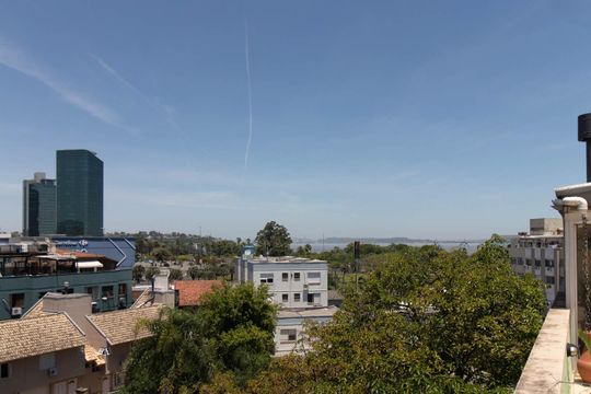 Vista do Terraço de apartamento à venda com 2 quartos, 180m² em Cristal, Porto Alegre