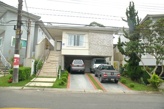Fachada  de casa à venda com 3 quartos, 370m² em Parque Terra Nova Ii, São Bernardo do Campo