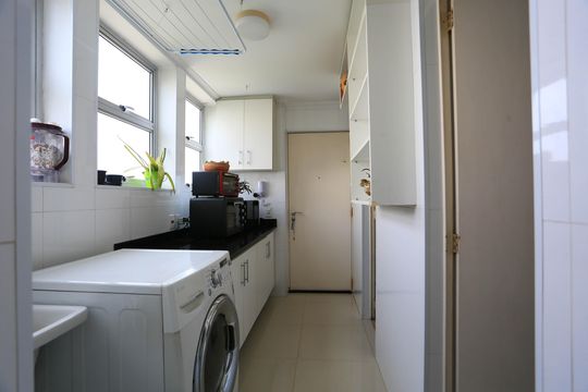 Área de Serviço de apartamento para alugar com 3 quartos, 185m² em Vila Andrade, São Paulo