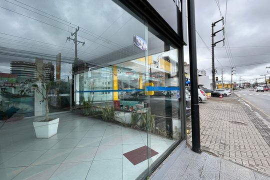 Fachada de apartamento para alugar com 2 quartos, 90m² em Barreiros, São José