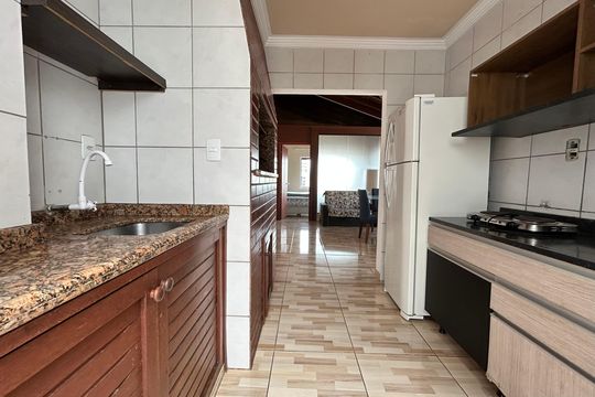 Cozinha de apartamento para alugar com 2 quartos, 90m² em Barreiros, São José