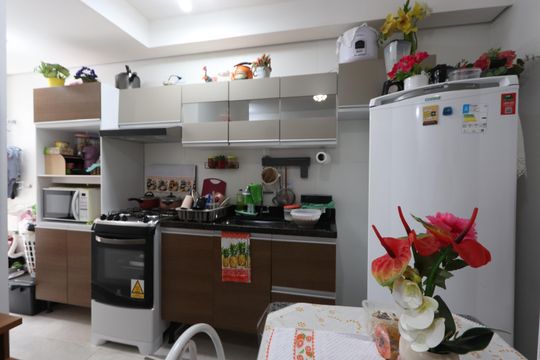 Cozinha de apartamento para alugar com 1 quarto, 47m² em Vila Darli, São Paulo