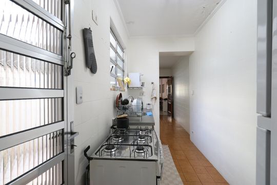 Cozinha  de casa à venda com 3 quartos, 150m² em Lapa, São Paulo