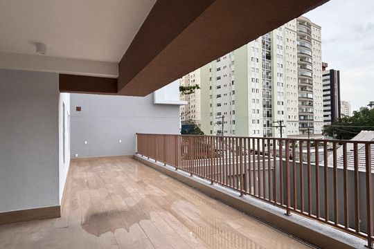 Sacada Garden de apartamento à venda com 2 quartos, 114m² em Parque Imperial, São Paulo