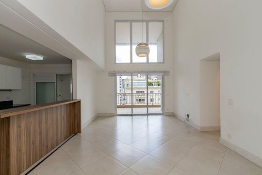 Apartamento para alugar com 3 quartos, 134m² em Vila Cordeiro, São Paulo