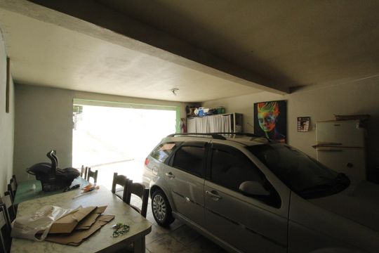 Garagem de casa à venda com 5 quartos, 242m² em Cristo Redentor, Porto Alegre