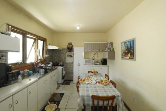 Cozinha de casa à venda com 5 quartos, 242m² em Cristo Redentor, Porto Alegre