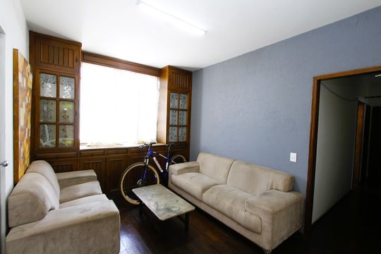 Sala de apartamento à venda com 4 quartos, 126m² em Coração Eucarístico, Belo Horizonte