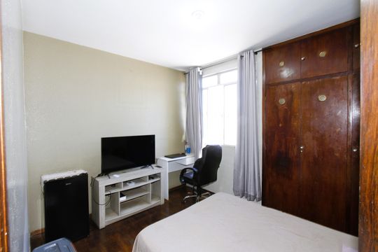 Quarto 1 de apartamento à venda com 4 quartos, 126m² em Coração Eucarístico, Belo Horizonte