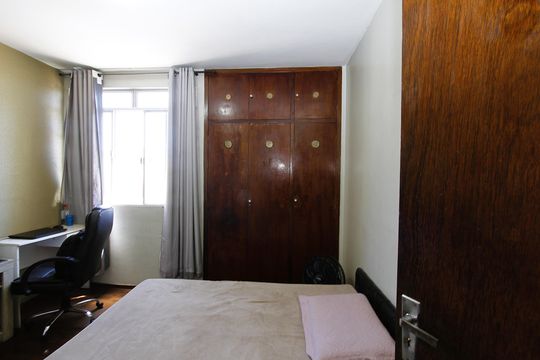 Quarto 1 de apartamento à venda com 4 quartos, 126m² em Coração Eucarístico, Belo Horizonte